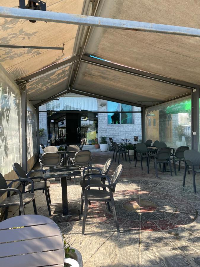 Bajovah Apartments & Restaurant Tirana Exteriör bild